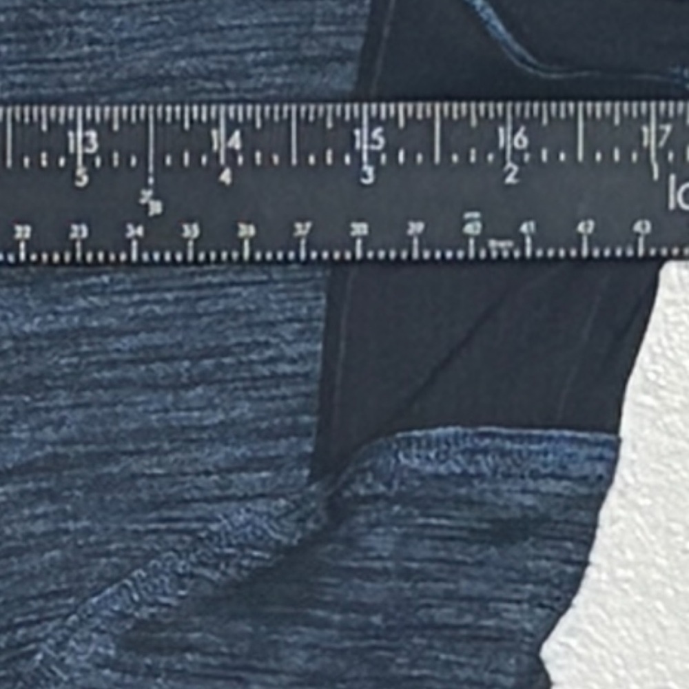 LULULEMON Forme Jacket Zip - Inkwell Slub Denim Blue EUC - Size 6 - Picture 3 of 5
